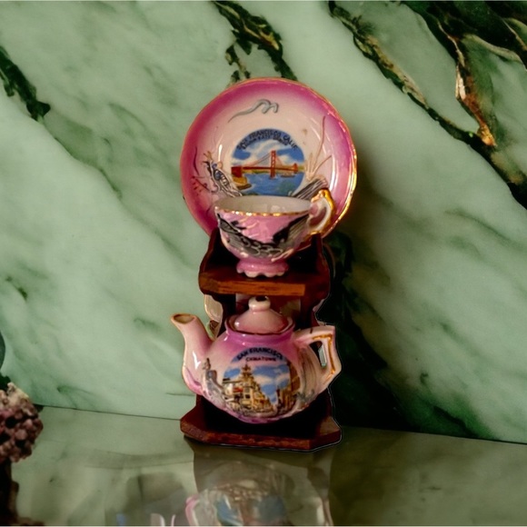 Vintage Moriage Dragon “Souvenir Miniature Teapot, Cup, Saucer & Stand” - Picture 4 of 9